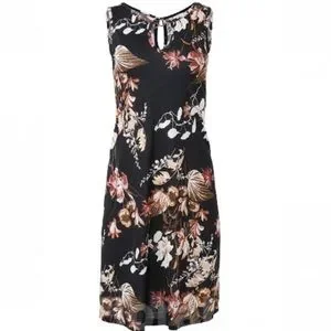 casual long white dress Sweet Embrace Maxi Dress White / S
